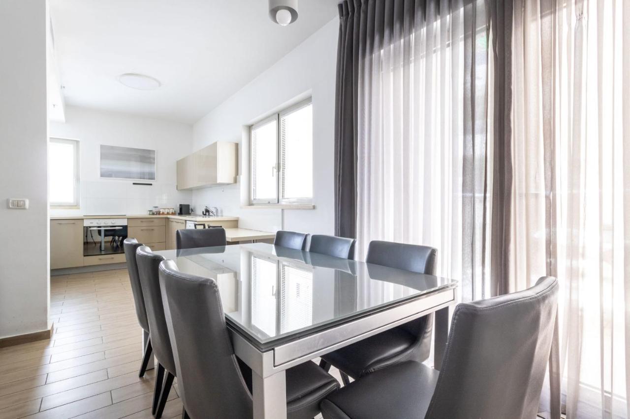 Jaffa- Beautiful 3 Bedroom Apartment Best Location Jeruzalem Buitenkant foto