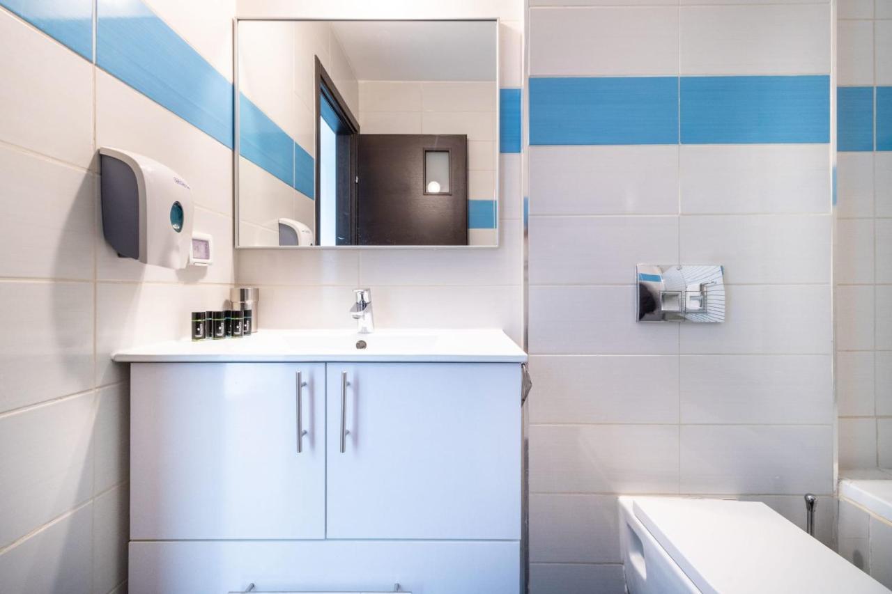 Jaffa- Beautiful 3 Bedroom Apartment Best Location Jeruzalem Buitenkant foto